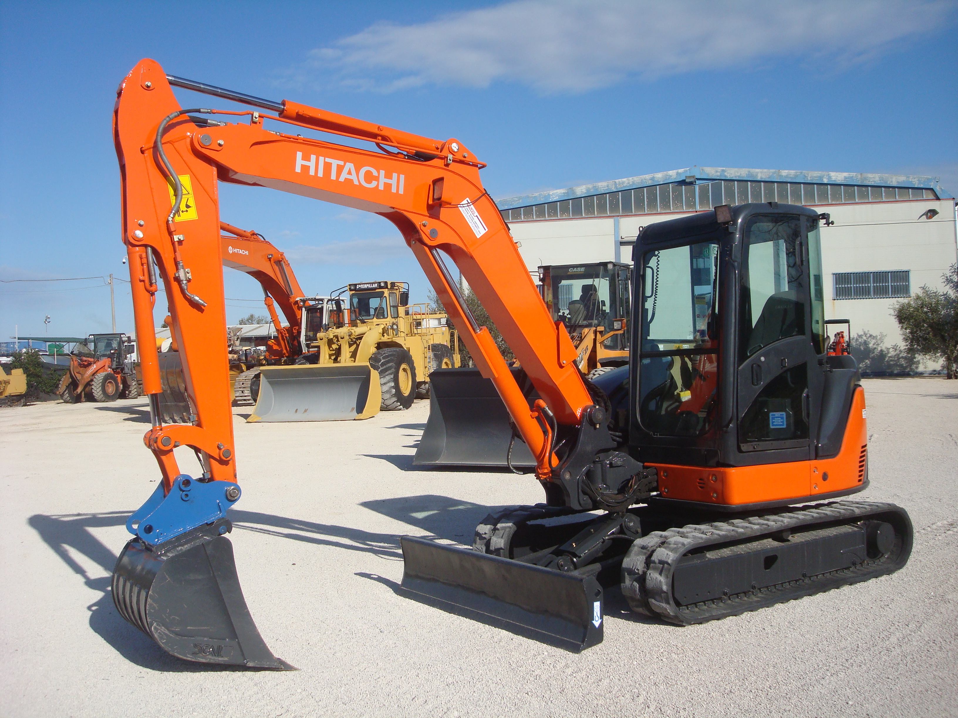 MINIESCAVATORE CINGOLATO USATO HITACHI ZAXIS 60 USB-3