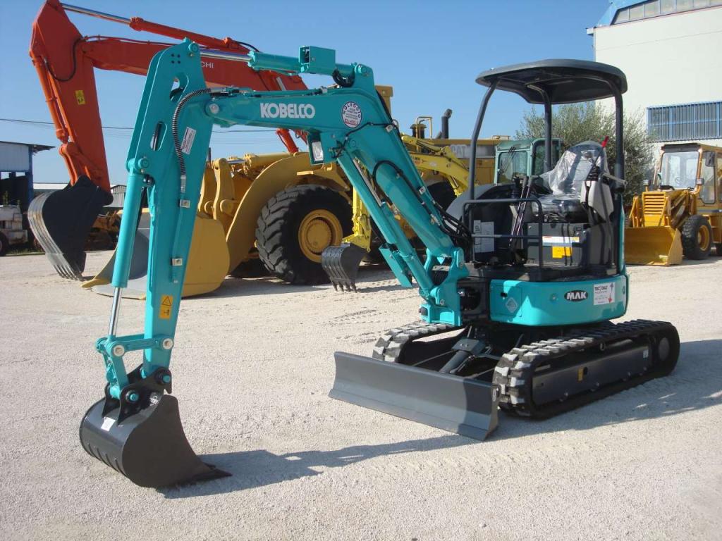 MINIESCAVATORE FIAT KOBELCO SR28-6 NUOVO